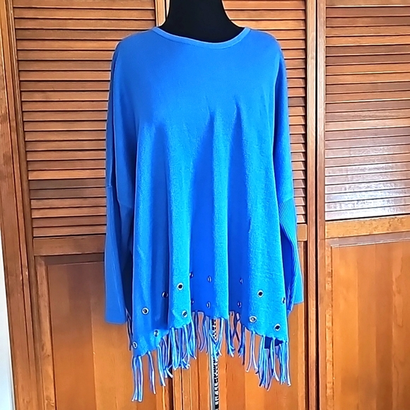 Chico's blue knit gold tone grommets with fringes sweater poncho L /XL - Picture 5 of 12